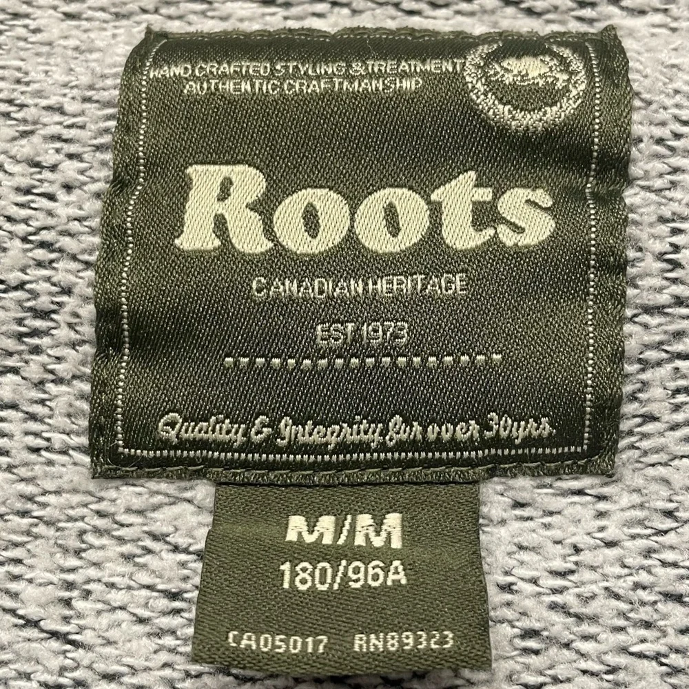 Roots Canada Men's Quarter Zip Pullover Sweater Size Medium